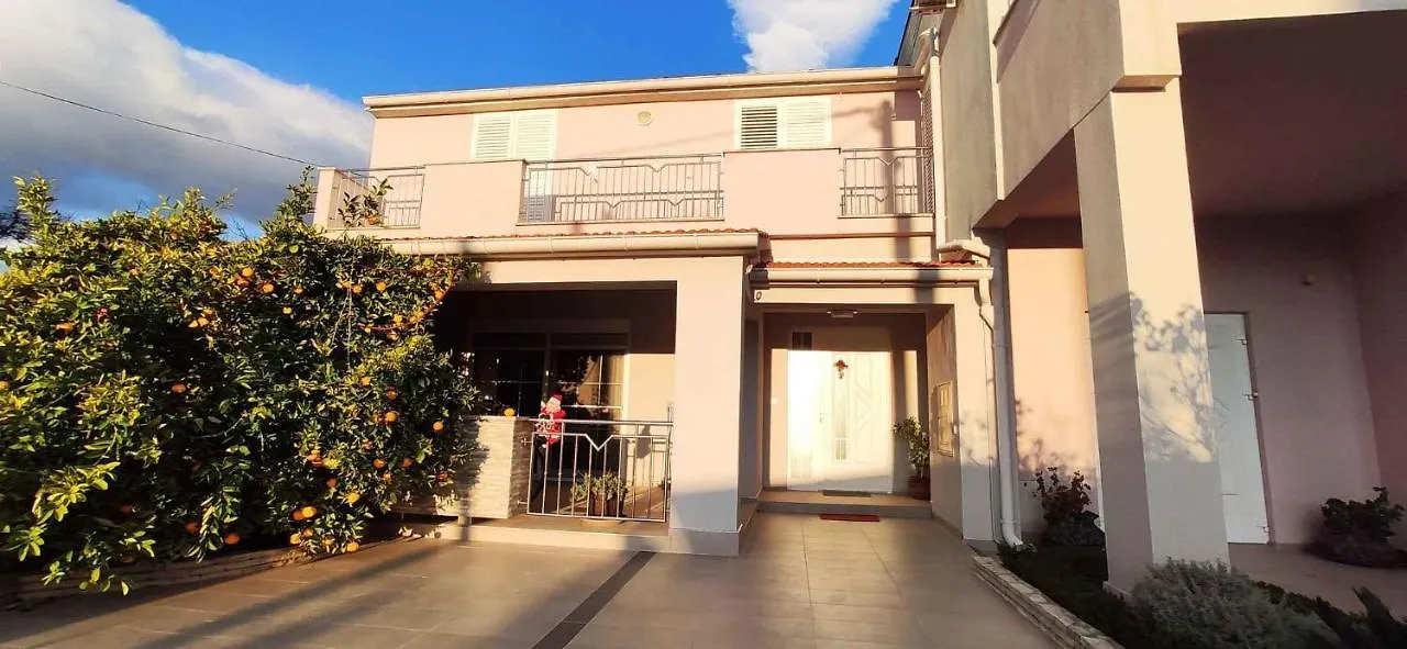 Apartment Near Kolovare Beach In Arbanasi Zadar 0*,