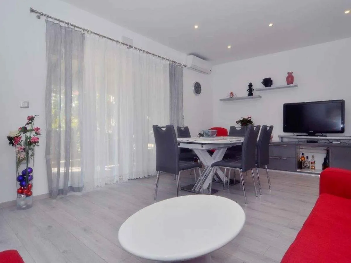 Apartment Near Kolovare Beach In Arbanasi Zadar Croatia