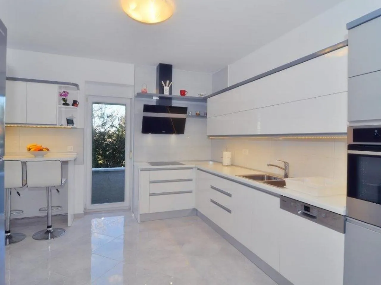 Apartment Near Kolovare Beach In Arbanasi Zadar